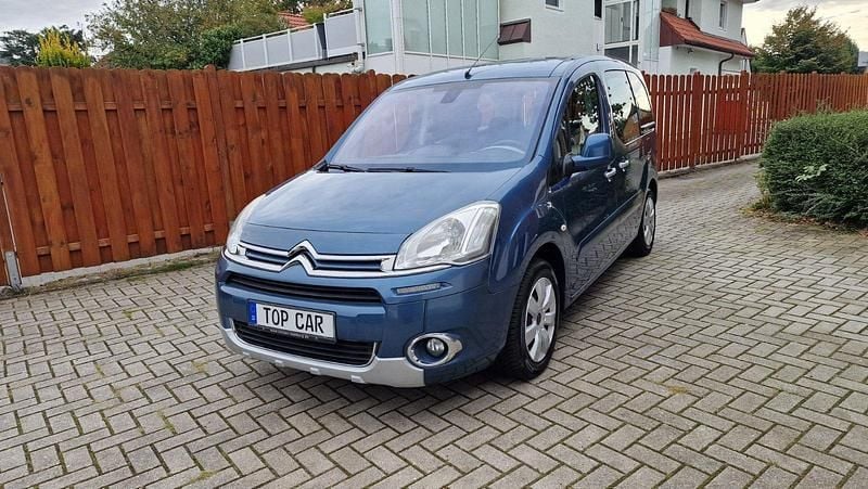 Bleu kyanos Gebraucht 2014 Citroën Berlingo SELECTION Van / Kleinbus | 8.999 € (Fairer Preis) - Bild 1/4
