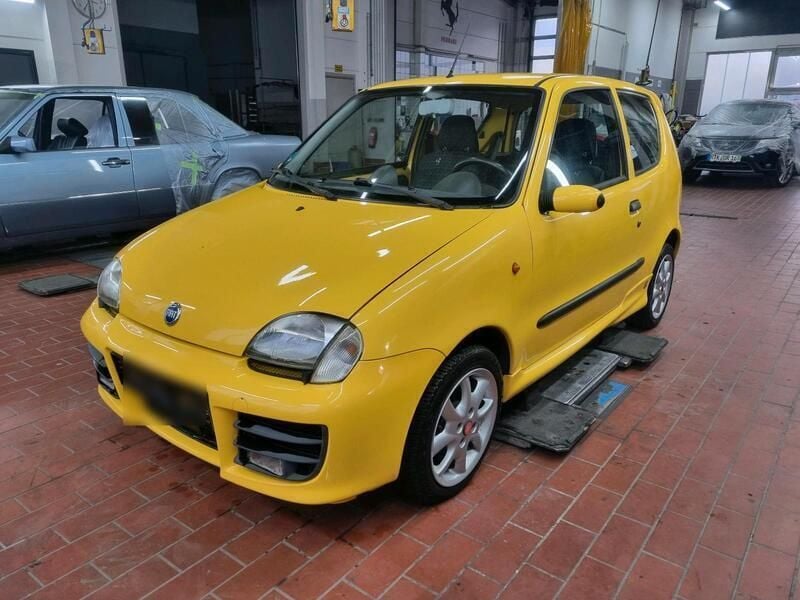 Gelb Gebraucht 2001 Fiat Seicento Abarth Kleinwagen | 2.399 € - Bild 1/4