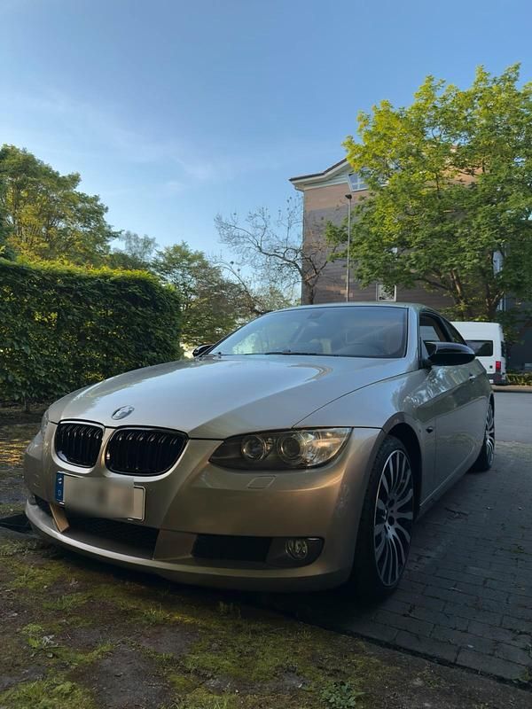 Gebraucht BMW 325 218 PS (160 kW) 2007 Andere farben Coupé