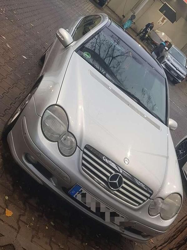 Gebraucht Mercedes C200 163 PS (119 kW) 2004 Grau Coupé