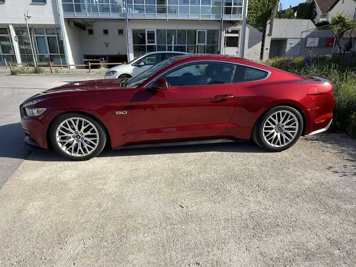 Gebraucht Ford Mustang GT Fastback 421 PS (309 kW) 2017 Rot Coupé