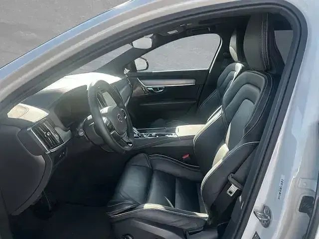 Gebraucht Volvo V90 Ultra 455 PS (334 kW) 2025 Crystal weiß perleffekt Kombi