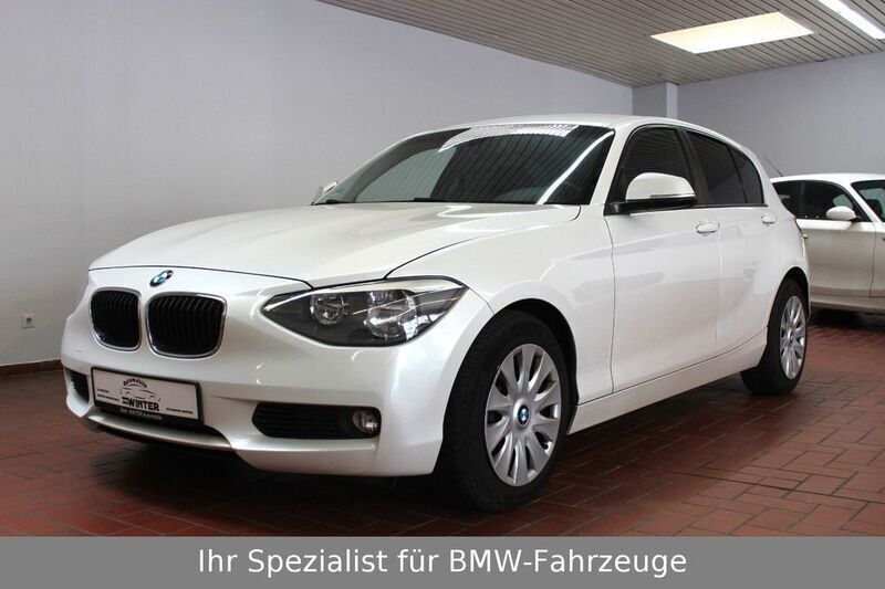 Weiß Gebraucht 2013 BMW 118 Advantage Kleinwagen | 9.490 € (Etwas zu teuer) - Bild 1/4