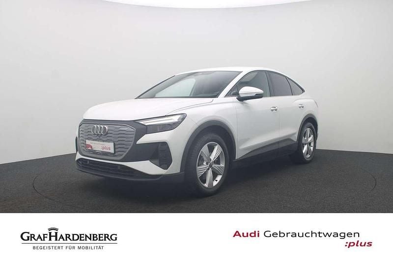 Gletscherweiß metallic Gebraucht 2022 Audi e-tron Basis SUV | 27.980 € (Superpreis) - Bild 1/4