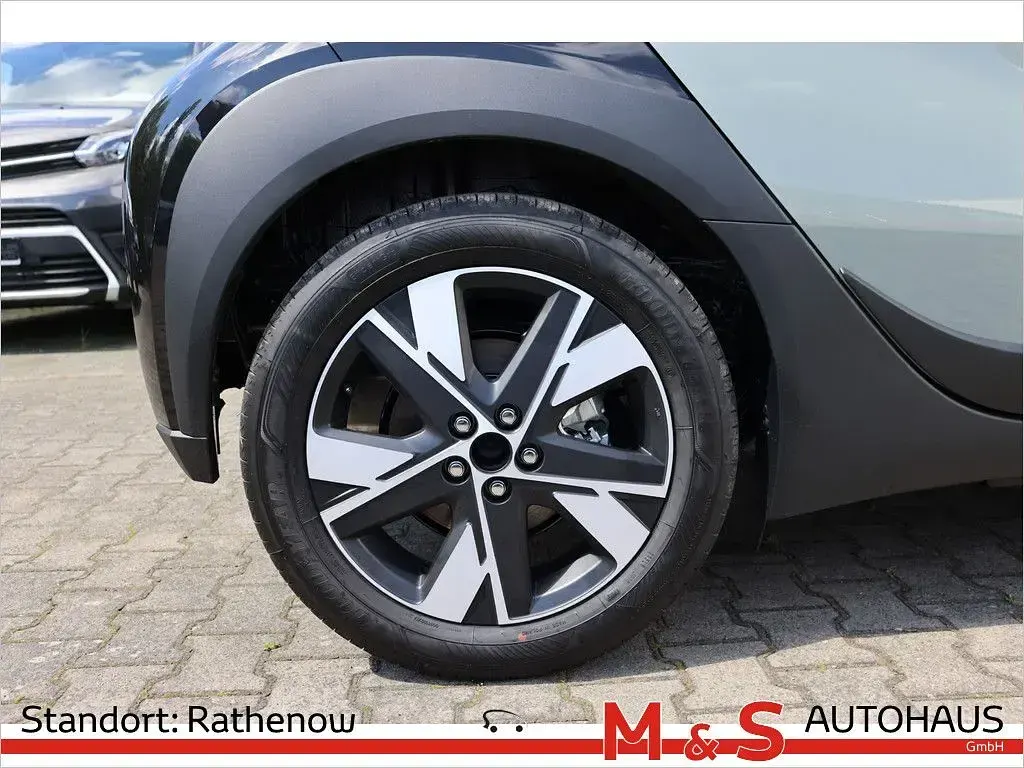 Neu Toyota Aygo X 116 PS (85 kW) 2026 Grün SUV