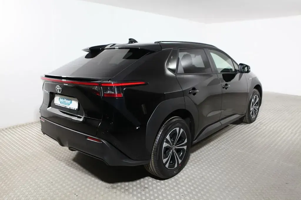Gebraucht Toyota bZ4X Comfort 150 kW (204 PS) 2023 Schwarz SUV