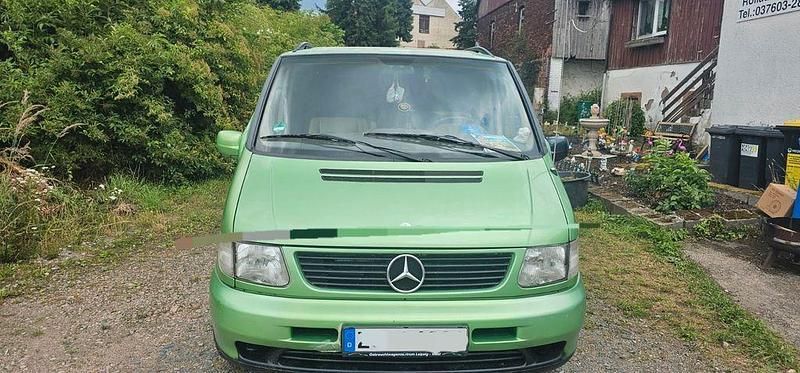 Grün Gebraucht 1998 Mercedes Vito Van / Kleinbus | 5.200 € (Superpreis) - Bild 1/4