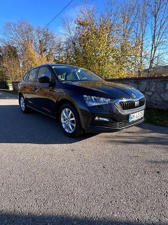 Schwarz Gebraucht 2020 Skoda Scala Cool Plus Kleinwagen | 11.790 € (Guter Preis) - Bild 1/4