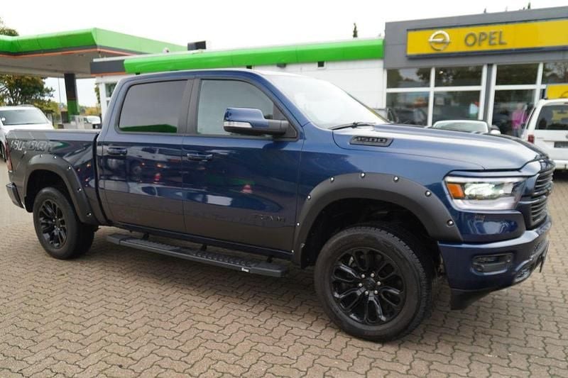 Gebraucht Dodge Ram 401 PS (294 kW) 2022 Blau Pickup
