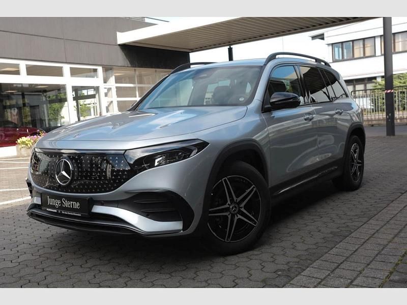 Hightechsilber metallic metallic Gebraucht 2024 Mercedes EQB300 AMG SUV | 38.550 € (Fairer Preis) - Bild 1/4