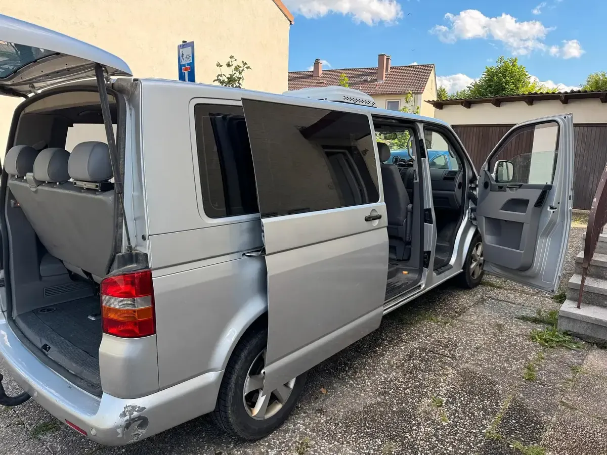 Gebraucht VW Caravelle 174 PS (127 kW) 2005 Silber Van