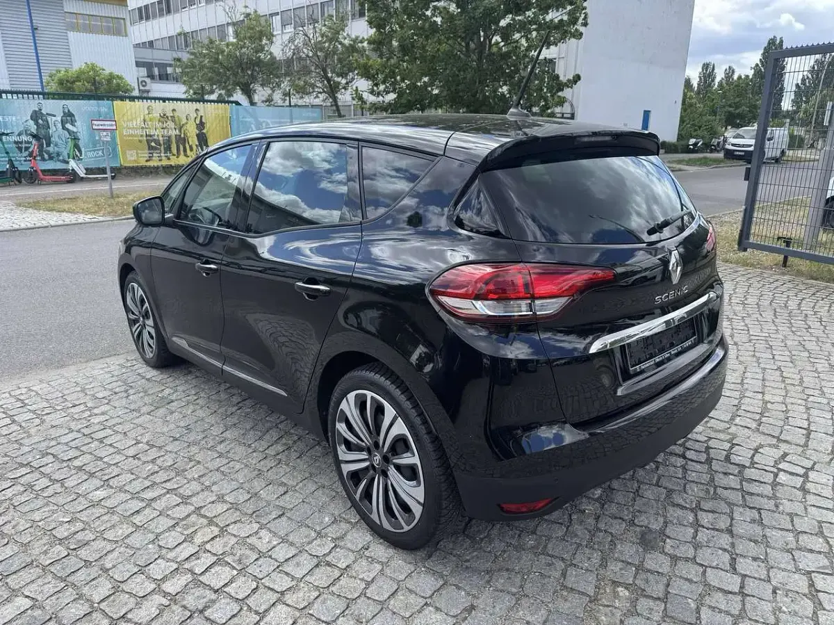 Gebraucht Renault Scénic IV Equilibre 140 PS (102 kW) 2022 Blackpearlschwarz Van / Kleinbus