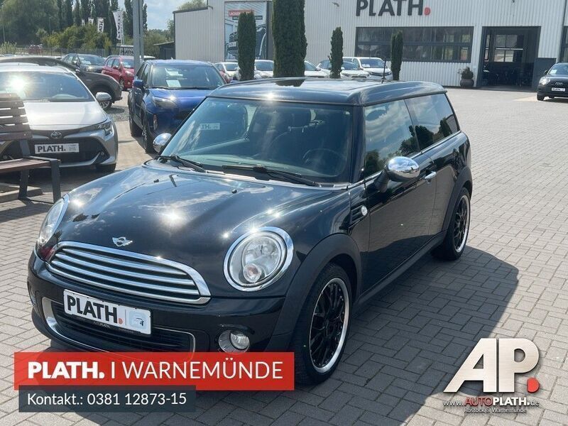 Schwarz Gebraucht 2011 Mini One Clubman Kombi | 5.790 € - Bild 1/4