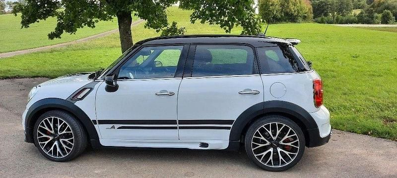 Weiß Gebraucht 2013 Mini John Cooper Works Countryman SUV | 11.300 € (Guter Preis) - Bild 1/4
