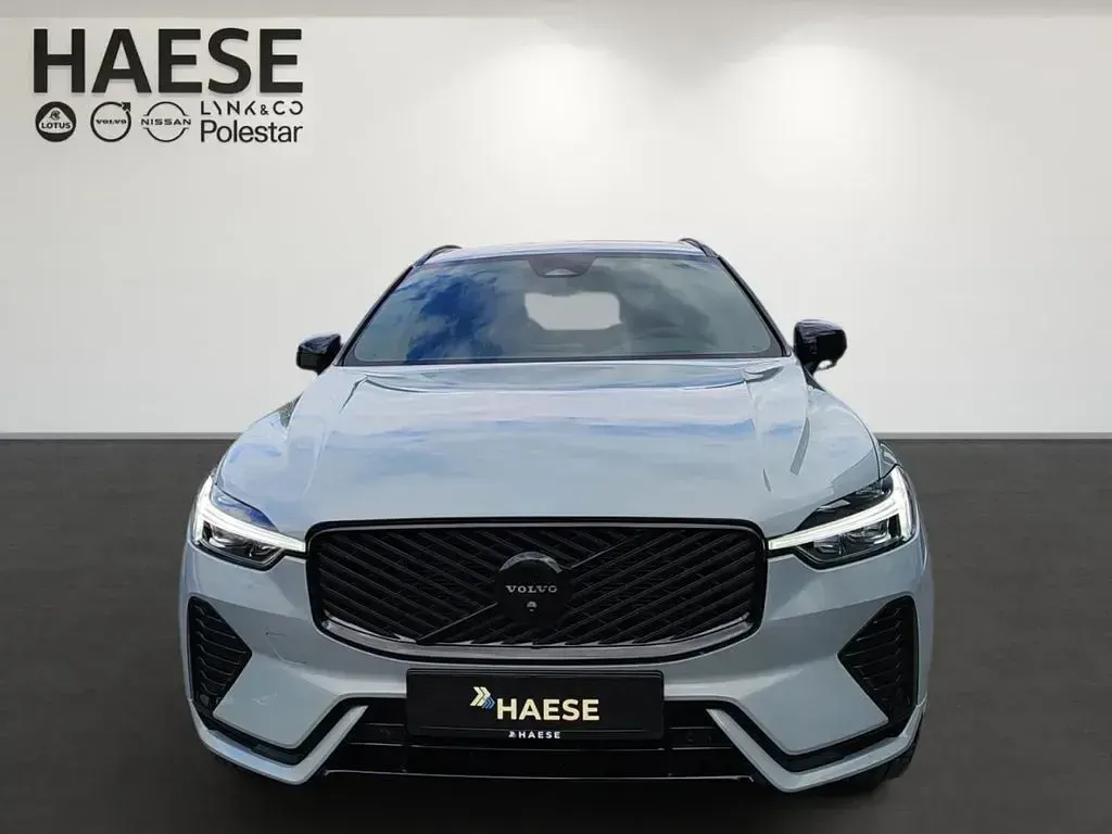 Gebraucht Volvo XC60 Plus 250 PS (183 kW) 2025 Vapour grey / metallic SUV