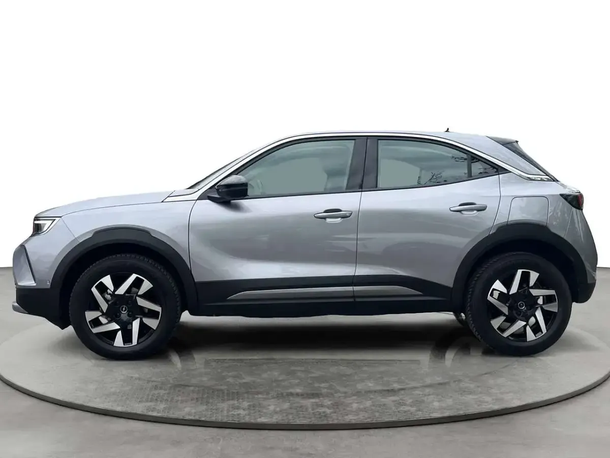 Gebraucht Opel Mokka Business Elegance 101 PS (74 kW) 2023 Kontrast grau/quarz silber SUV