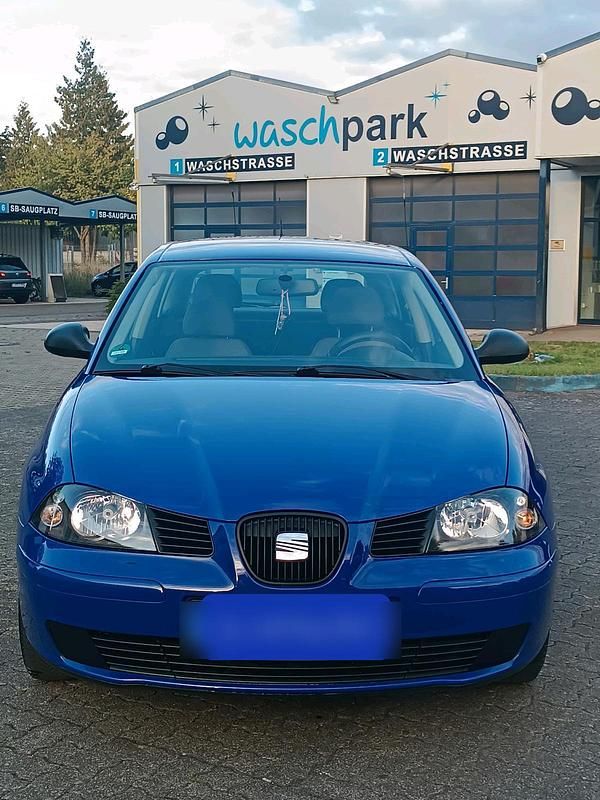 Blau Gebraucht 2003 Seat Ibiza Kleinwagen | 2.500 € (Teuer) - Bild 1/4