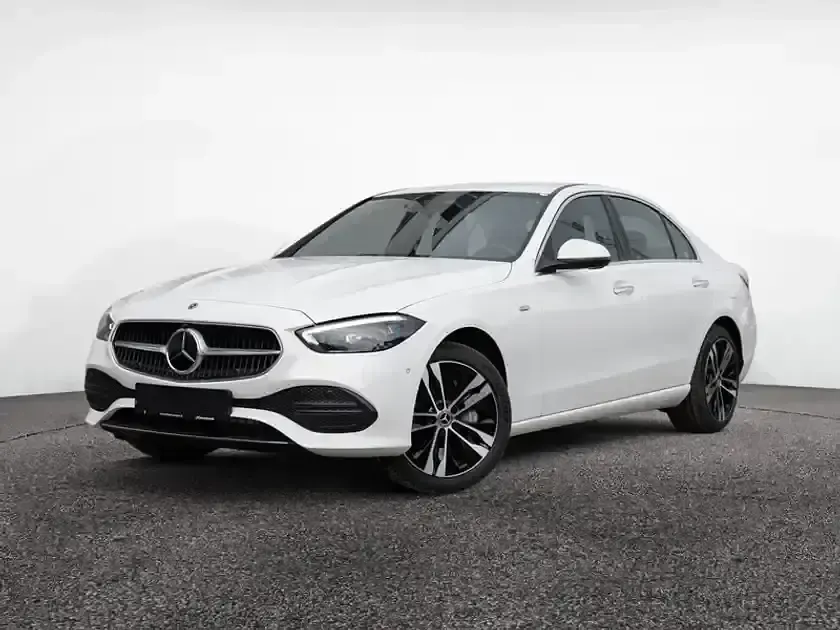 Gebraucht Mercedes C300 204 PS (150 kW) 2025 Weiss unilack polarweiss Limousine