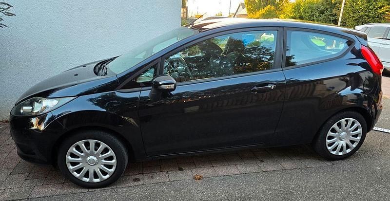 Schwarz Gebraucht 2009 Ford Fiesta Ambiente Kleinwagen | 3.649 € (Etwas zu teuer) - Bild 1/4