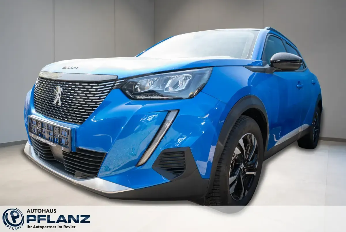 Usado Peugeot 2008 Allure 131 HP (96 kW) 2022 SUV