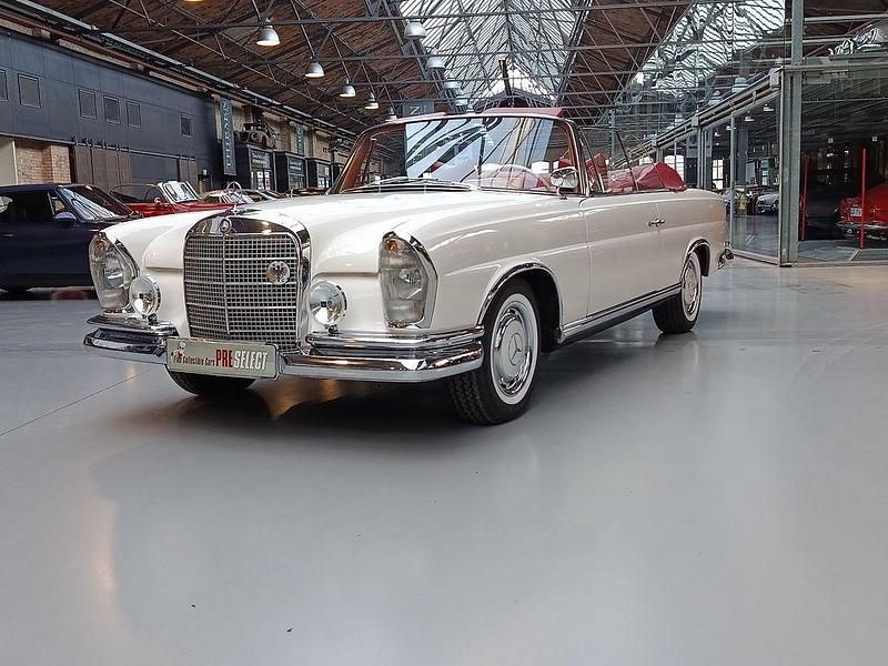 Gebraucht Mercedes 220 120 PS (88 kW) 1963 Weiß Cabrio