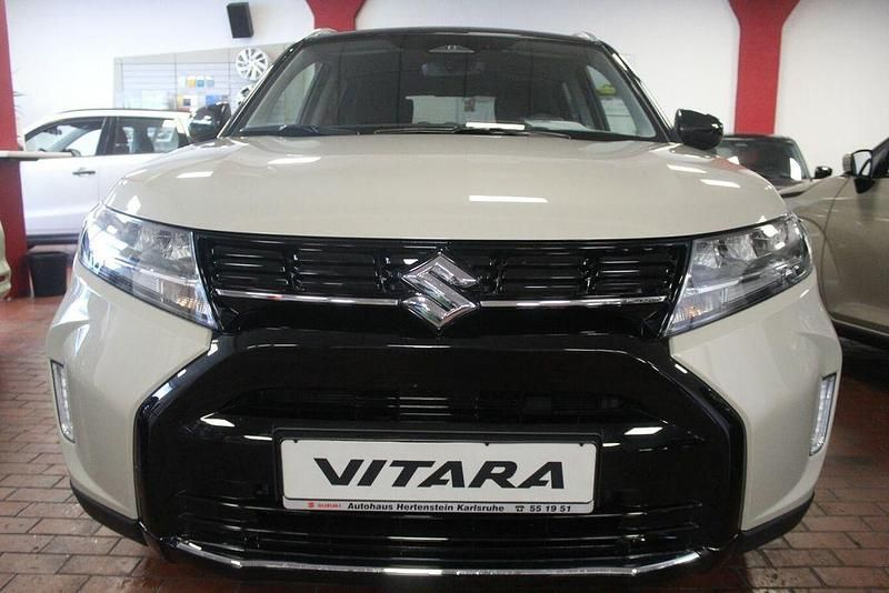 Gebraucht Suzuki Vitara Comfort 116 PS (85 kW) 2025 Beige SUV
