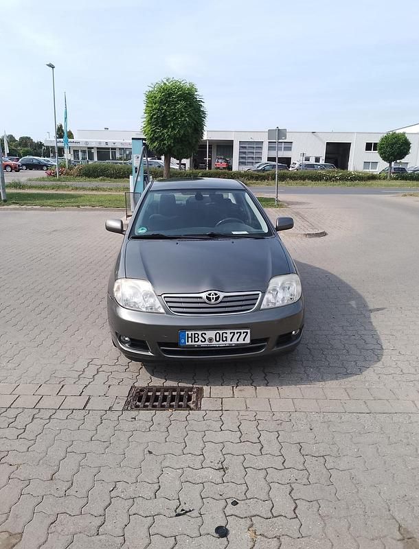 Gebraucht 2005 Toyota Corolla Limousine | 3.000 € (Guter Preis) - Bild 1/4