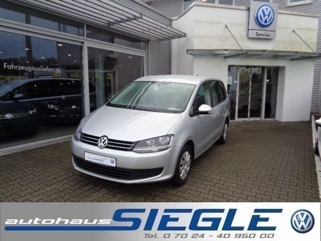 Silber metallic Gebraucht 2013 VW Sharan Van / Kleinbus | 17.450 € (Teuer) - Bild 1/4