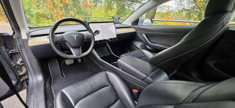 Gebraucht Tesla Model 3 211 kW (287 PS) 2020 Limousine