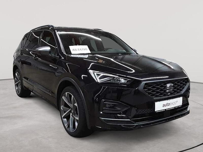 Deep schwarz metallic Gebraucht 2021 Seat Tarraco FR SUV | 23.990 € (Fairer Preis) - Bild 1/4