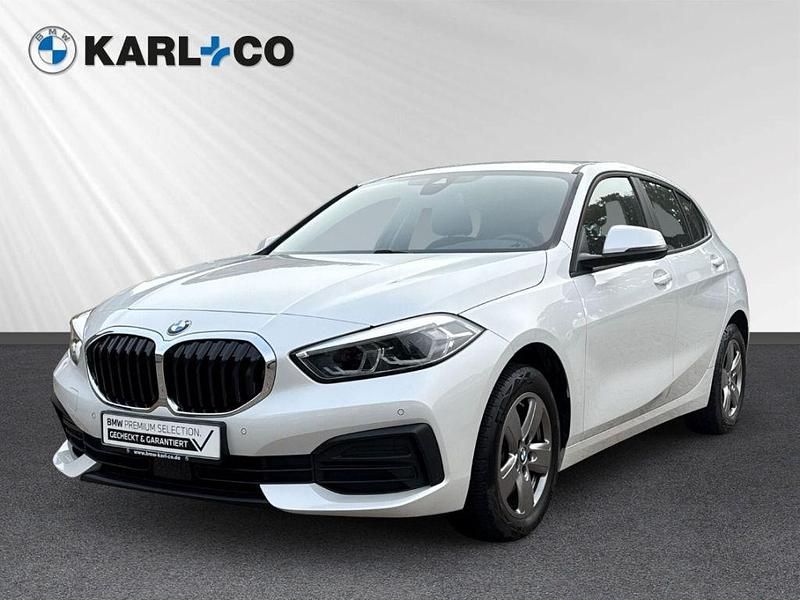 Weiss Gebraucht 2024 BMW 118 Advantage Kleinwagen | 24.990 € (Fairer Preis) - Bild 1/4