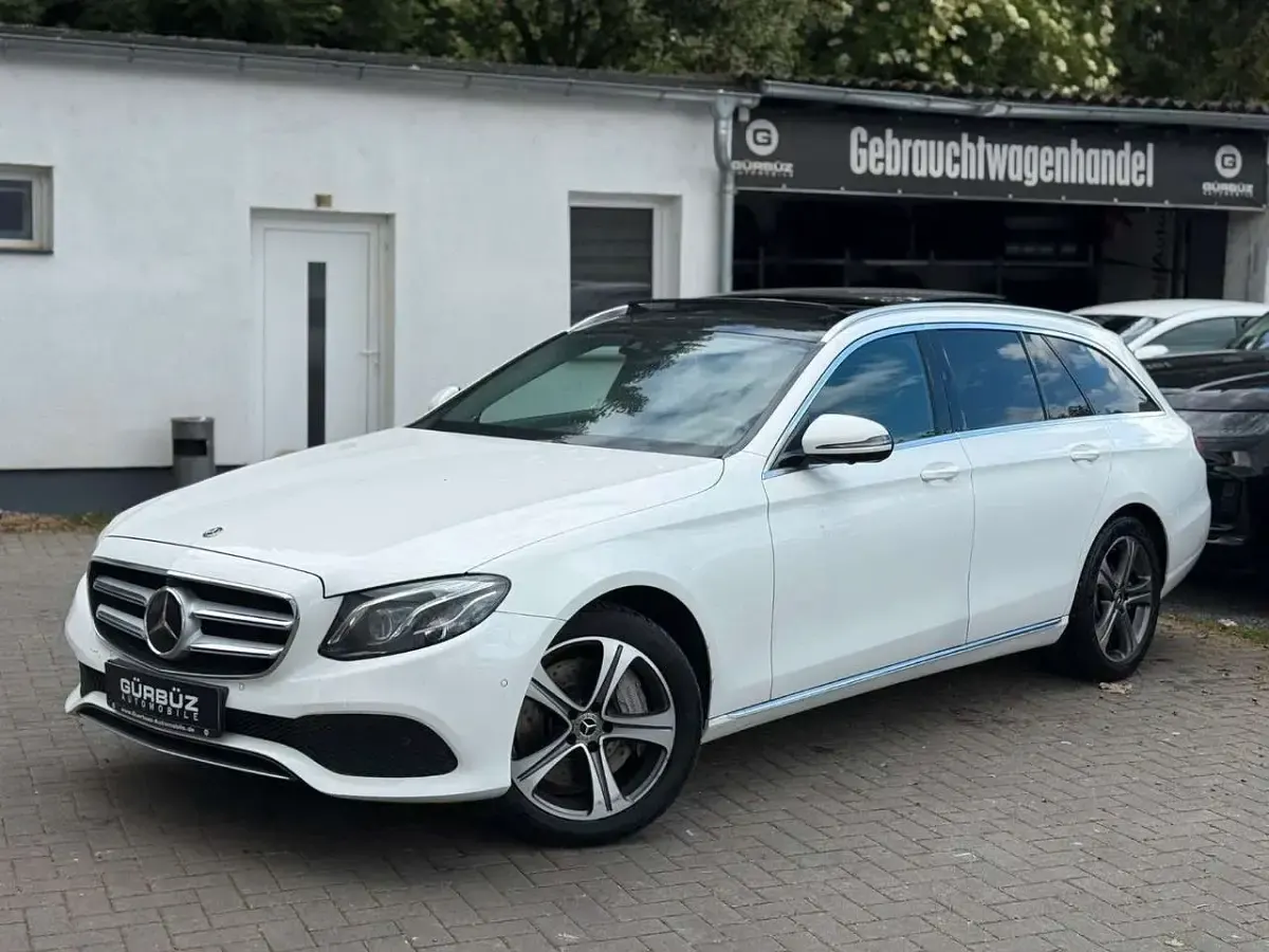 Gebraucht Mercedes E400 340 PS (250 kW) 2018 Polarweiss Kombi