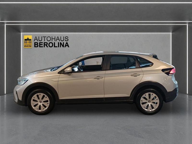 Gebraucht VW Taigo Basis 95 PS (69 kW) 2024 Silber SUV