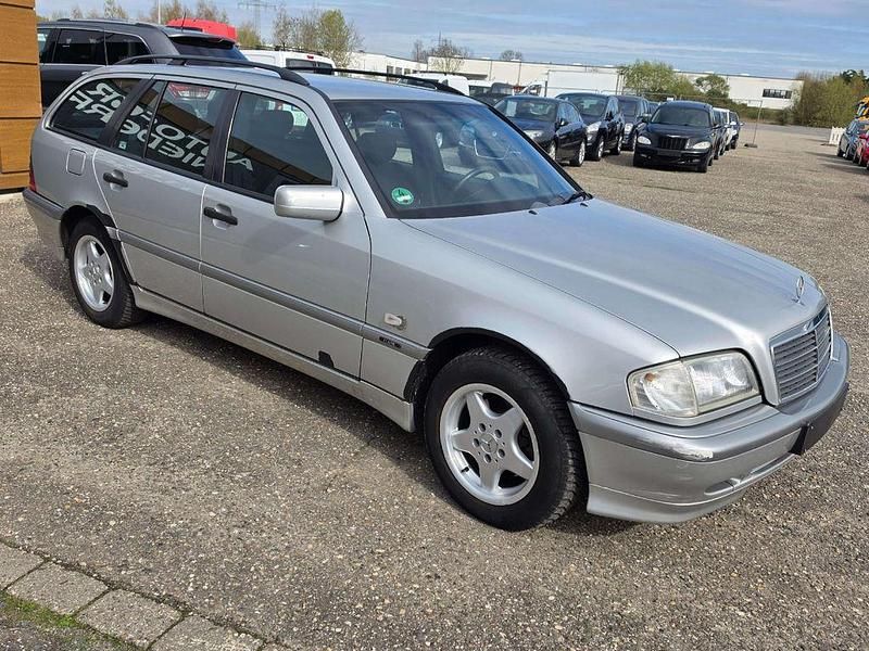 Gebraucht Mercedes C180 Classic 122 PS (89 kW) 1998 Silber Kombi