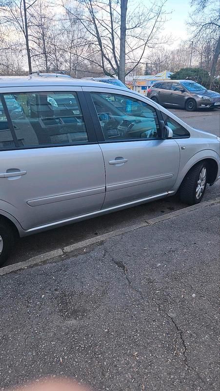 Gebraucht Opel Zafira 150 PS (110 kW) 2006 Silber Van / Kleinbus