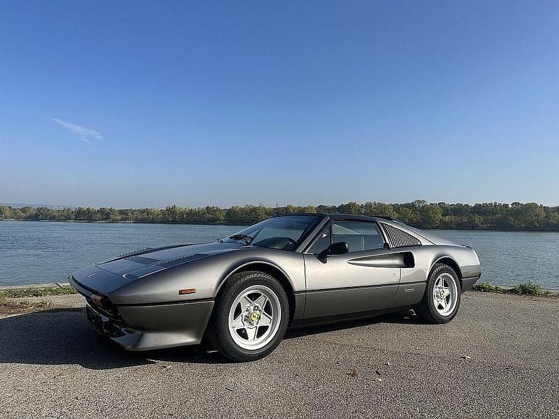 Grau Gebraucht 1984 Ferrari 308 Cabrio | 139.000 € - Bild 1/4