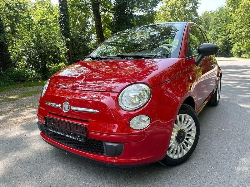 Rot Gebraucht 2011 Fiat 500 Lounge Kleinwagen | 6.290 € (Fairer Preis) - Bild 1/4