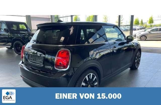 Usata Mini Cooper SE 135 kW (184 CV) 2023 Nero Utilitaria