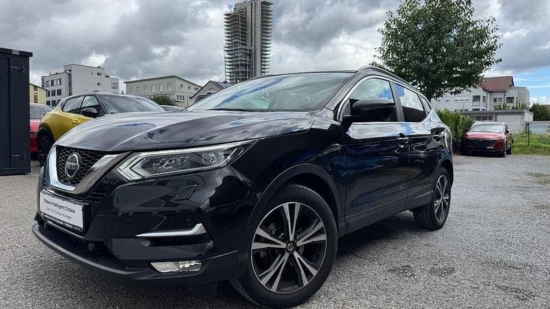 Schwarz Gebraucht 2019 Nissan Qashqai N-Connecta SUV | 19.950 € (Fairer Preis) - Bild 1/4