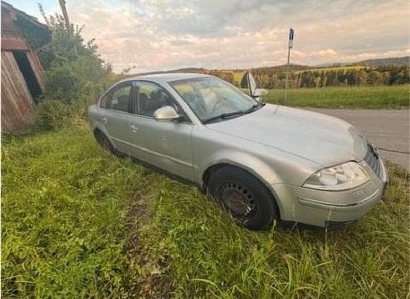 Usata VW Passat 2004 Argento Berlina