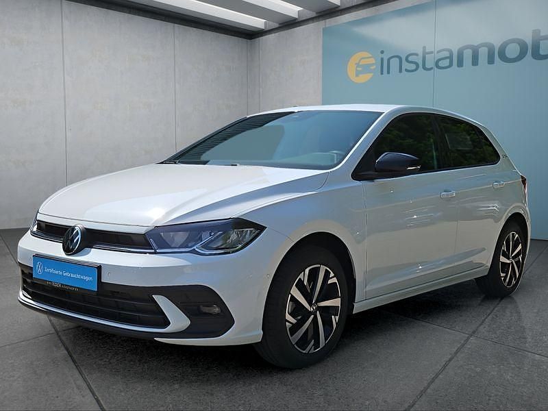 Weiß Gebraucht 2024 VW Polo Limousine | 23.249 € (Fairer Preis) - Bild 1/2
