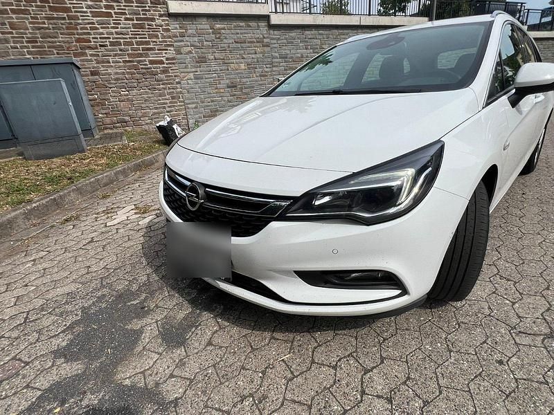 Weiß Gebraucht 2019 Opel Astra Innovation Kombi | 6.250 € (Guter Preis) - Bild 1/4