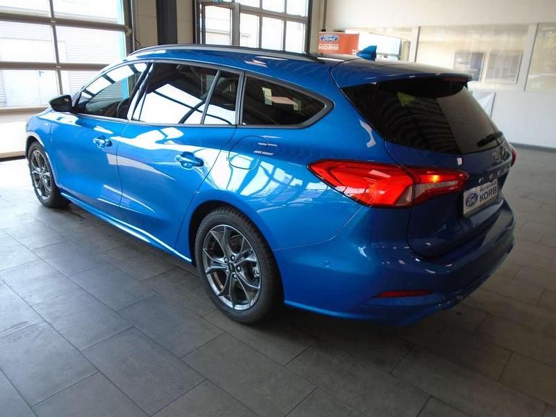 Gebraucht Ford Focus ST-Line 125 PS (91 kW) 2021 Blau Kombi