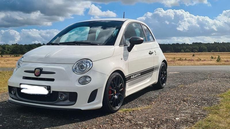 Weiß Gebraucht 2016 Abarth 595 Competizione Kleinwagen | 11.500 € (Etwas zu teuer) - Bild 1/4