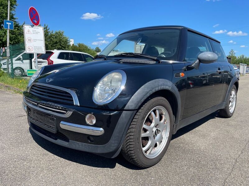 Second-hand Mini ONE 90 CP (66 kW) 2002 Negru Hatchback