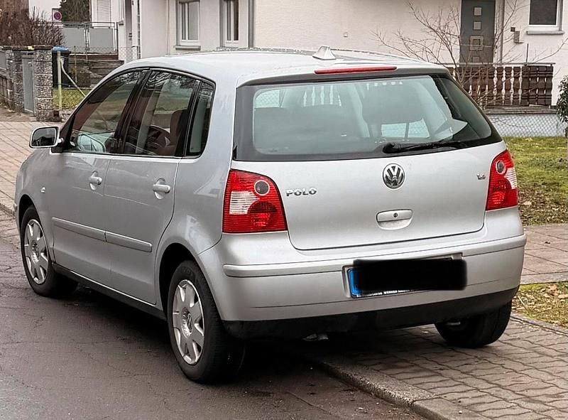 Silber Gebraucht 2002 VW Polo Kleinwagen | 2.400 € - Bild 1/4