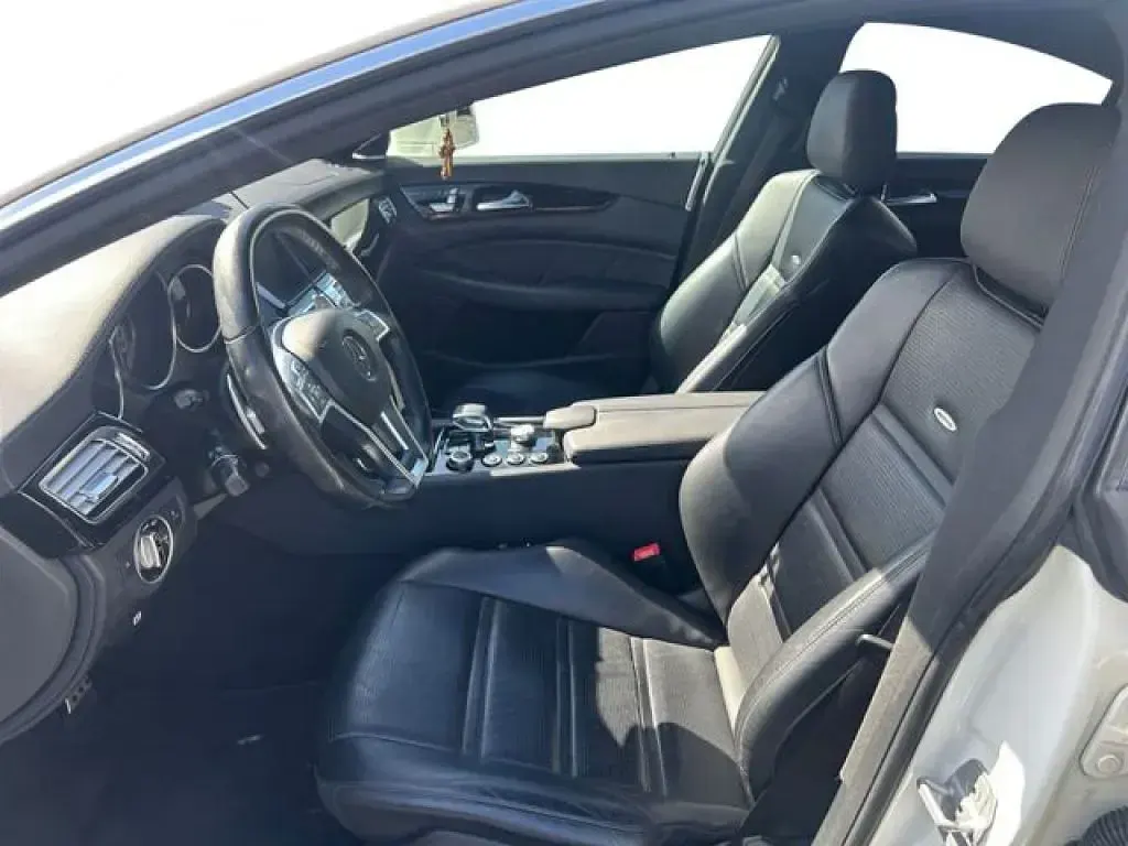 Gebraucht Mercedes CLS63 AMG AMG 525 PS (386 kW) 2012 Weiß Limousine