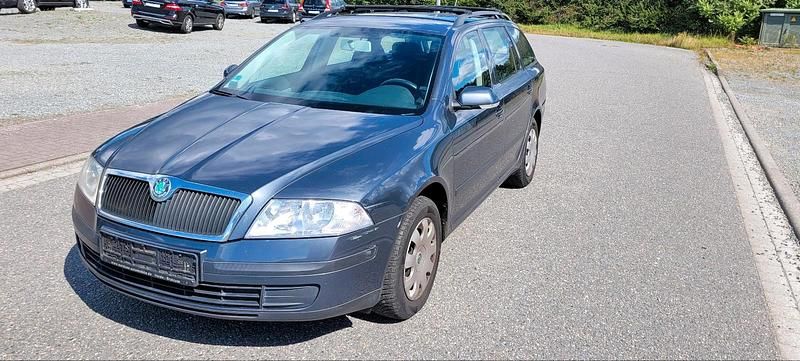 Grau Gebraucht 2007 Skoda Octavia Kombi | 1.500 € (Superpreis) - Bild 1/4