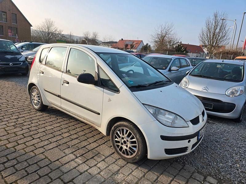 Gebraucht Mitsubishi Colt 75 PS (55 kW) 2007 Weiß Van / Kleinbus