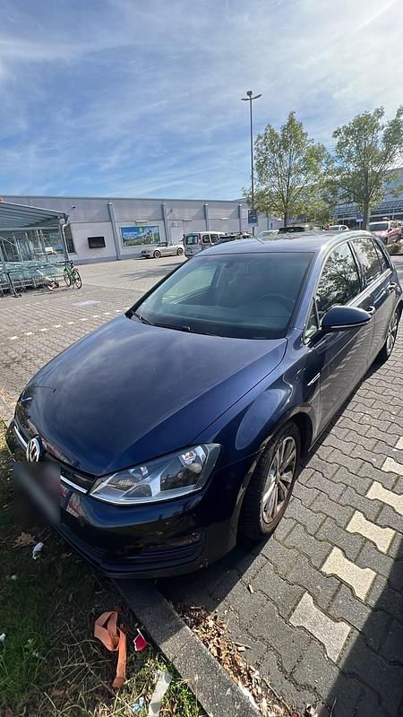 Gebraucht VW Golf VII 115 PS (84 kW) 2015 Blau Kleinwagen